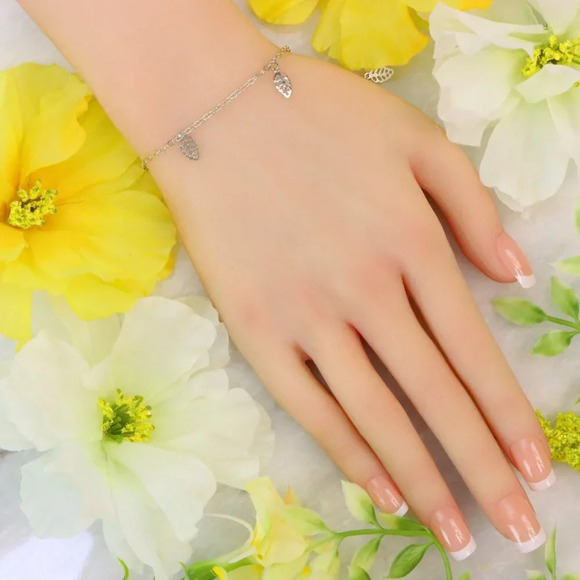 "Minimalist Bracelet, Sleek & Modern Design, Women’s Fashion, YC110262-B - Picture 6 of 10